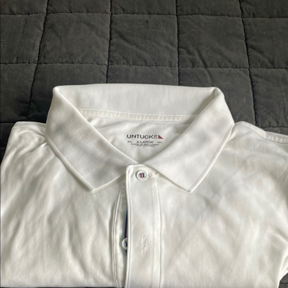 UNTUCKit Men's White Shirt